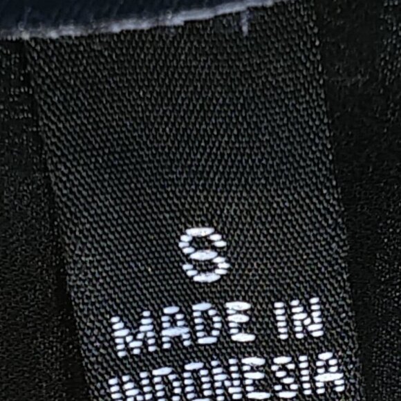 A. Byer Sheer Black Button Down V-Neck Blouse Top Shirt with Pockets- S - Picture 7 of 11